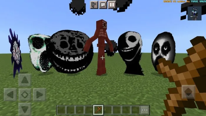 Crucifix Vs Roblox Doors Addon screenshot